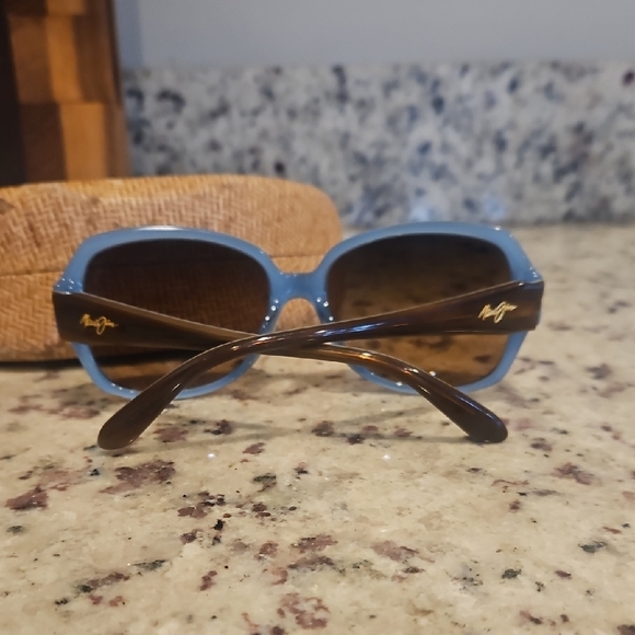 Maui Jim Brown Sunglasses - Picture 2 of 8